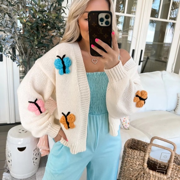 Luna Ivy Butterflies Open Cropped Cardigan Cream Pastel Womens size Small - Picture 2 of 12